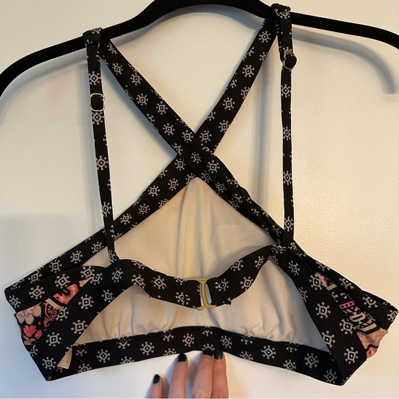 Halter Style Bikini Top - Picture 3 of 10